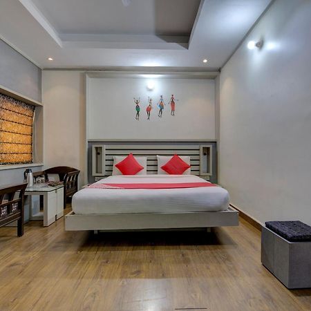 Oyo 1545 Hotel Shivani International Ahmedabad Eksteriør billede