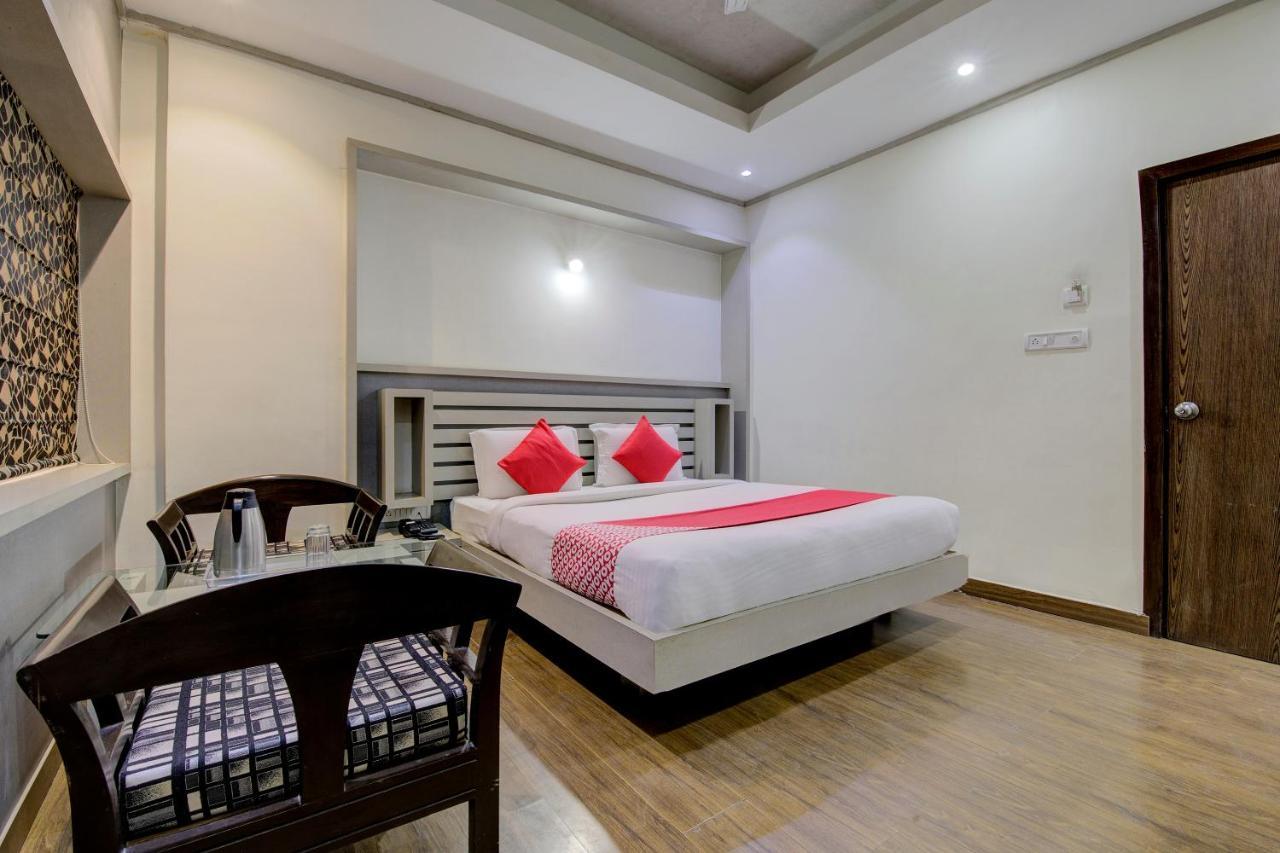 Oyo 1545 Hotel Shivani International Ahmedabad Eksteriør billede