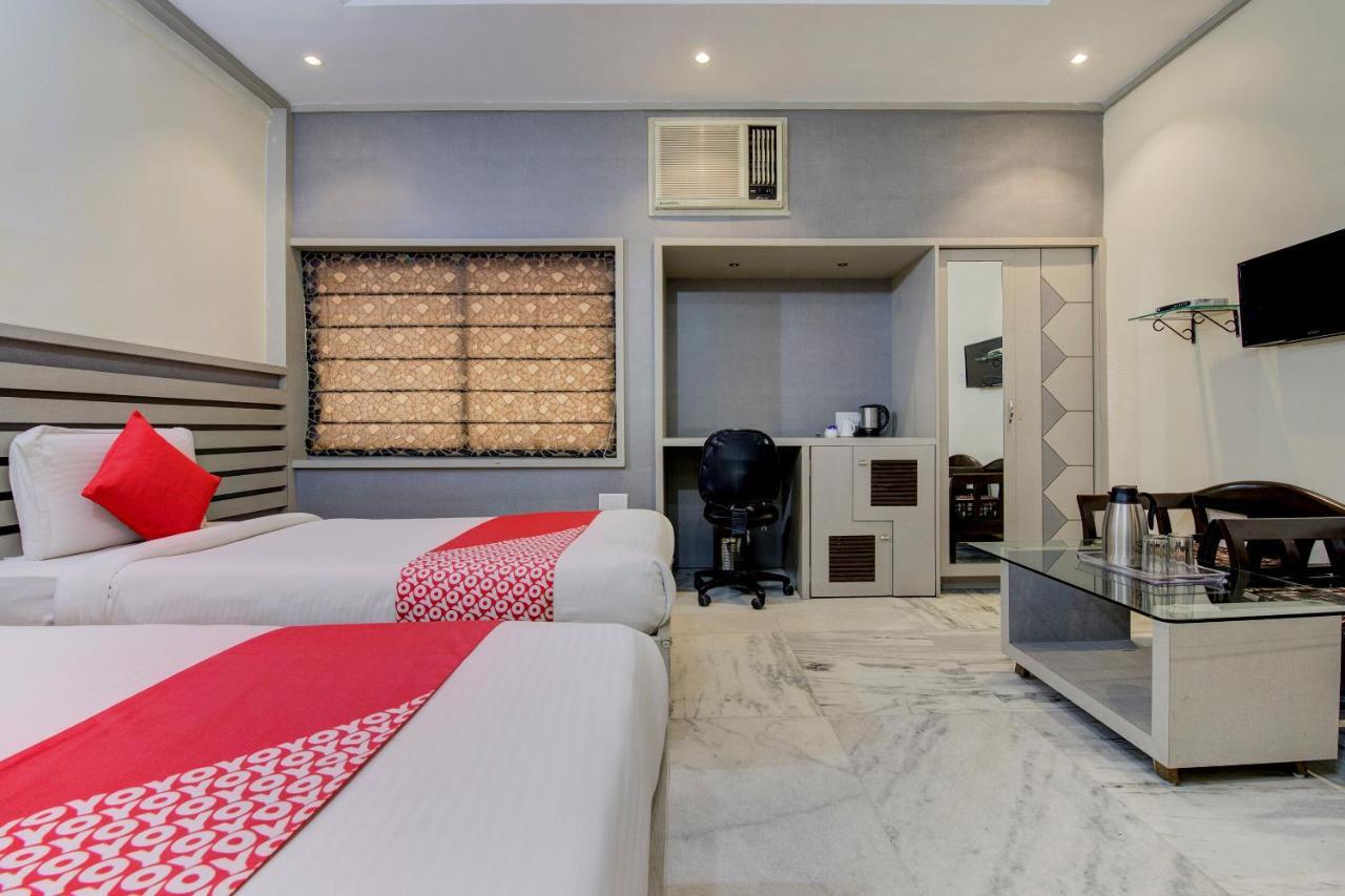 Oyo 1545 Hotel Shivani International Ahmedabad Eksteriør billede