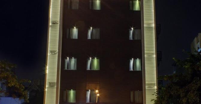 Oyo 1545 Hotel Shivani International Ahmedabad Eksteriør billede